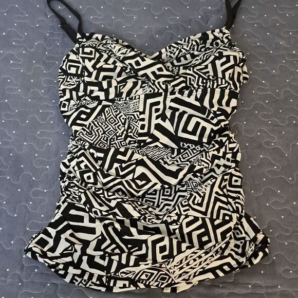 Kenneth Cole black and white tankini swim top size small - Picture 1 of 4